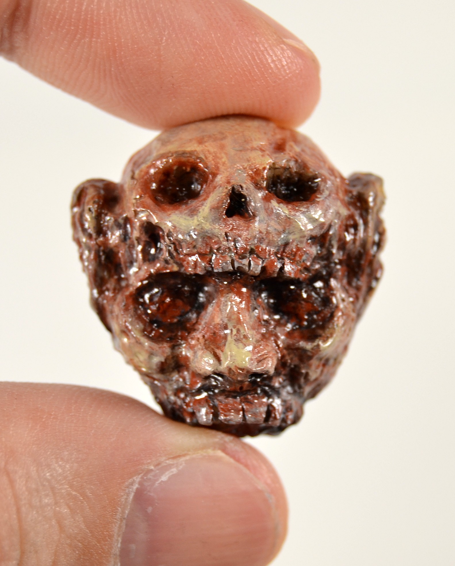 Брошь "Mr. Skullnahead". Полимерная глина